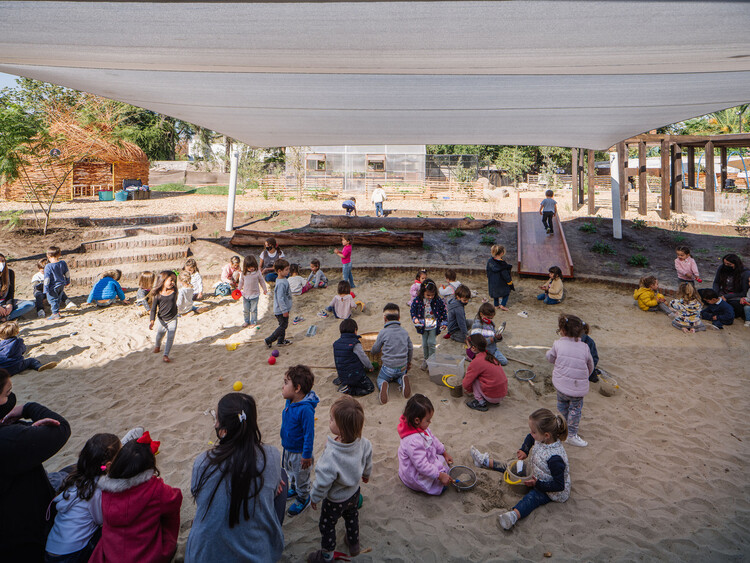 ‘学术之环’：7个拥有椭圆形平面的教育项目 - 25 的图像 47