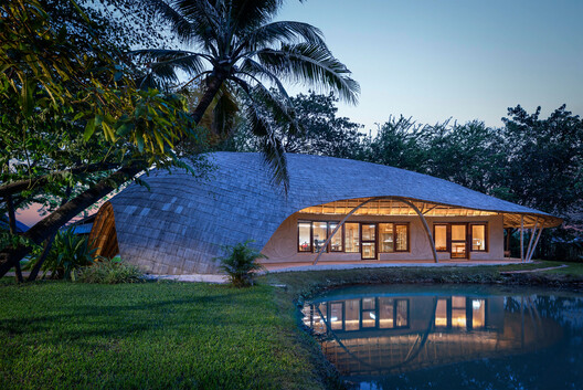 Architect Office at the Water's Edge / Chiangmai Life Architects - Image 14 of 24