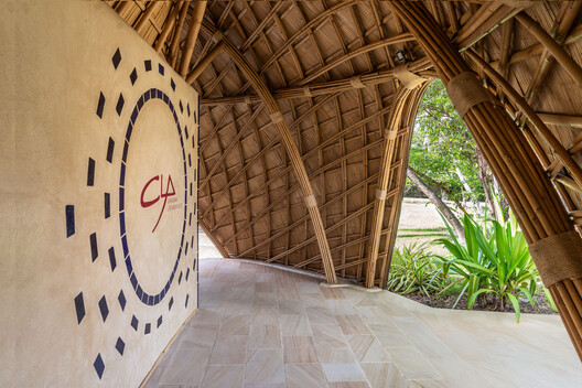 Architect Office at the Water's Edge / Chiangmai Life Architects - Image 6 of 24