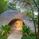 Architect Office at the Water's Edge / Chiangmai Life Architects - Exterior Photography, Offices, Garden