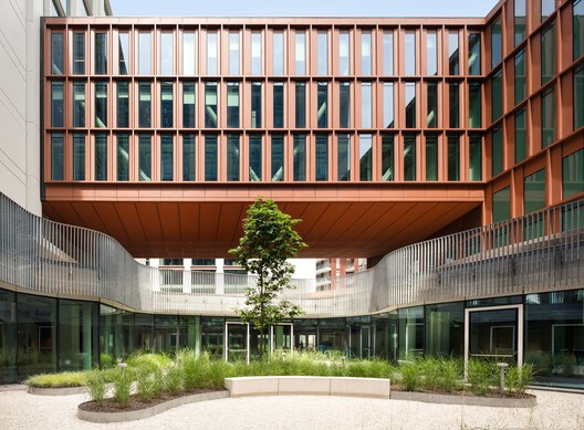 Pirelli 35 Office Building / Park Associati + Snøhetta - Image 4 of 34