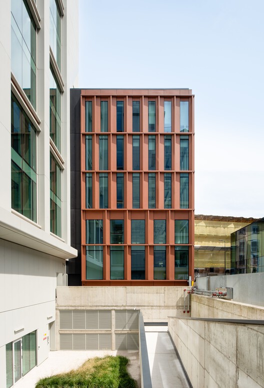 Pirelli 35 Office Building / Park Associati + Snøhetta - Exterior Photography, Glass