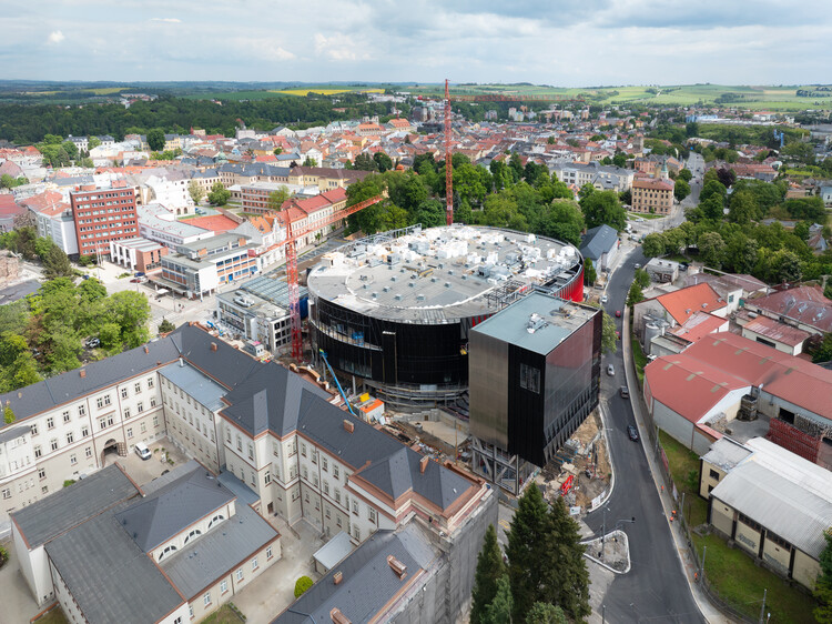 CHYBIK + KRISTOF Nears Completion of Multipurpose Arena in Jihlava, Czech Republic - Image 3 of 20