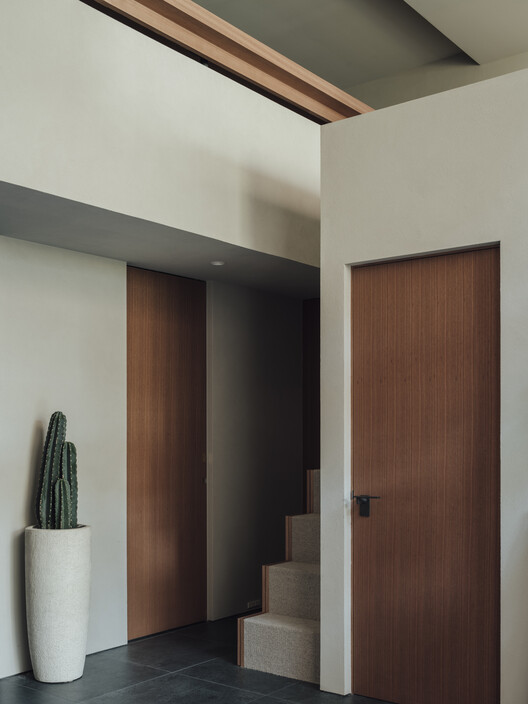 Sakuragawa Apartment Renovation / Osaka Design Department - Interior Photography, Wood