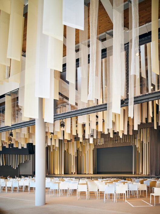 EXPO National Day Hall 'Ray Garden' / akihisa hirata architecture office - Image 9 of 19