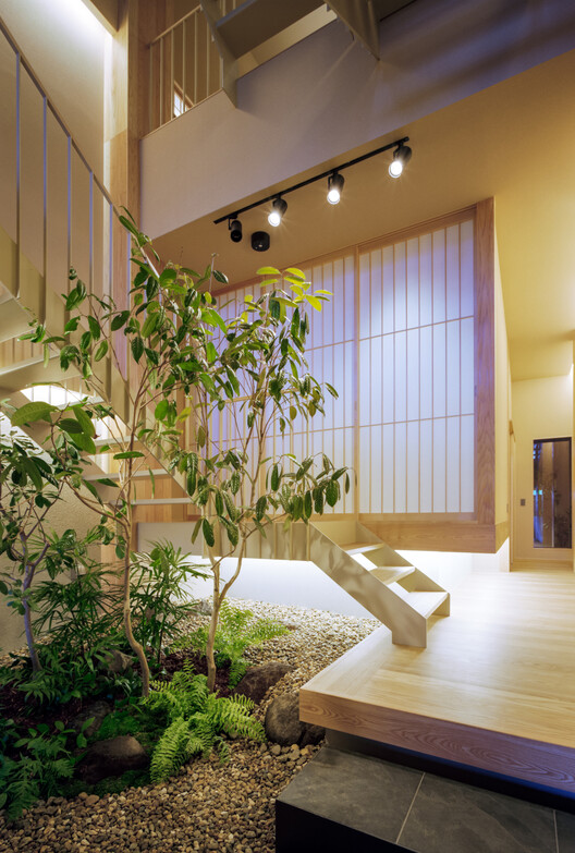 Private lodging in Minato-ku / FujiwaraMuro Architects - Image 19 of 36
