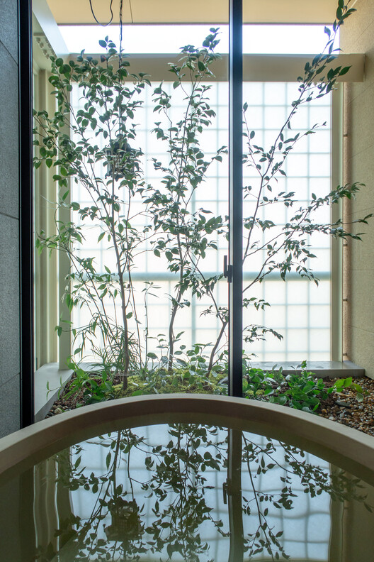 Private lodging in Minato-ku / FujiwaraMuro Architects - Image 16 of 36
