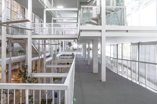 The Corner House / Department of ARCHITECTURE - Image 15 of 29