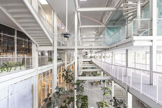 The Corner House / Department of ARCHITECTURE - Image 4 of 29