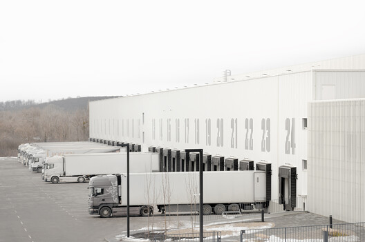 Roshen Logistics Center / prototype - Image 26 of 29