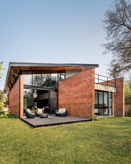 Casa Gralhas / OSPA Arquitetura e Urbanismo - Fotografia de Exterior, Tijolo