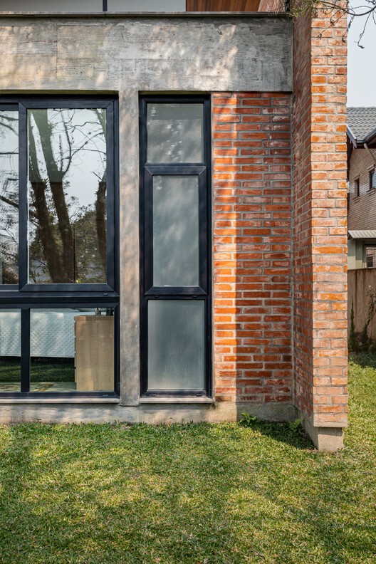 Casa Gralhas / OSPA Arquitetura e Urbanismo - Fotografia de Exterior, Tijolo, Concreto, Vidro