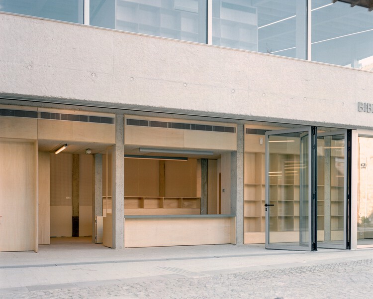 Biblioteca Tercer Lugar “La Source” / NAS architecture - Fotografía exterior, Concreto, Vidrio