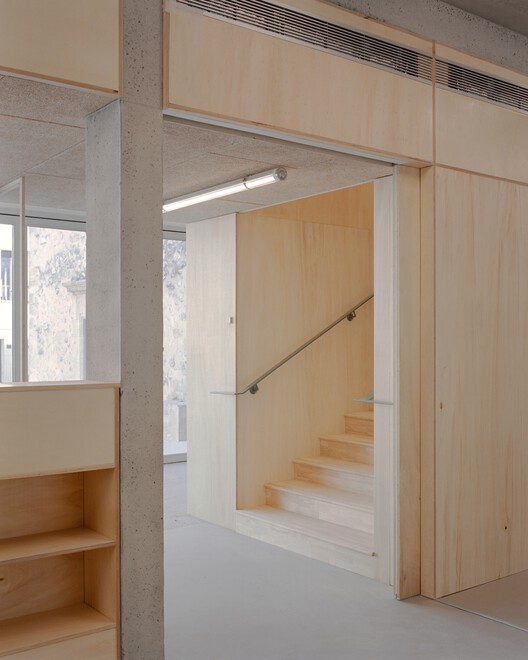 Biblioteca Tercer Lugar “La Source” / NAS architecture - Fotografía interior, Escaleras, Madera