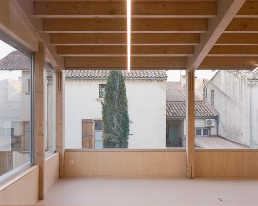 Biblioteca Tercer Lugar “La Source” / NAS architecture - Fotografía interior, Madera, Pilares, Balcón, Fijación Vigas