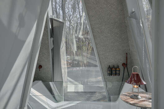 The Namety Cabins / Roman & Dmytro Seliuk - Interior Photography, Bathroom, Glass