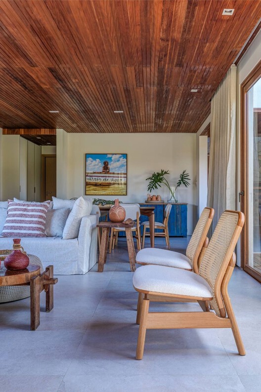 Casa IA / FRS Arquitetura - Fotografia de Interiores, Sala de Estar, Madeira, Mesa, Cadeira, Viga