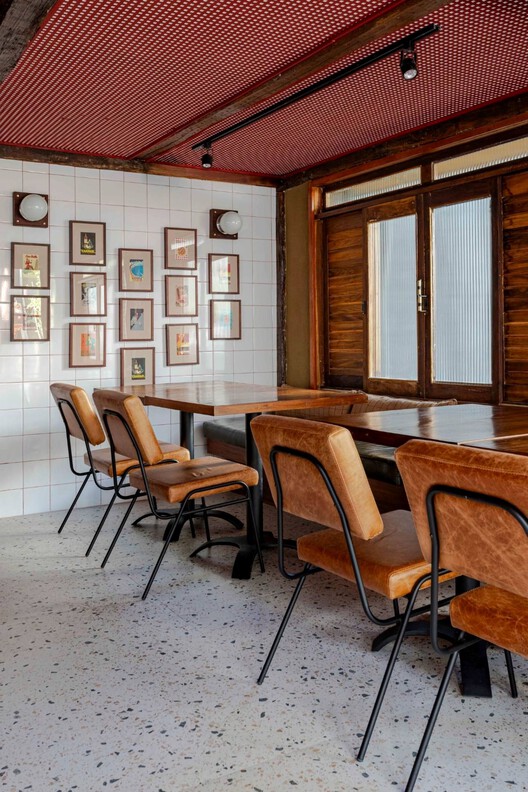 Pizzaria Pissa / FRS Arquitetura - Fotografia de Interiores, Madeira, Mesa, Cadeira