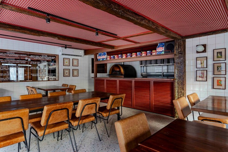 Pizzaria Pissa / FRS Arquitetura - Fotografia de Interiores, Madeira, Mesa, Cadeira