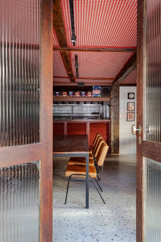 Pizzaria Pissa / FRS Arquitetura - Fotografia de Interiores, Madeira, Tijolo