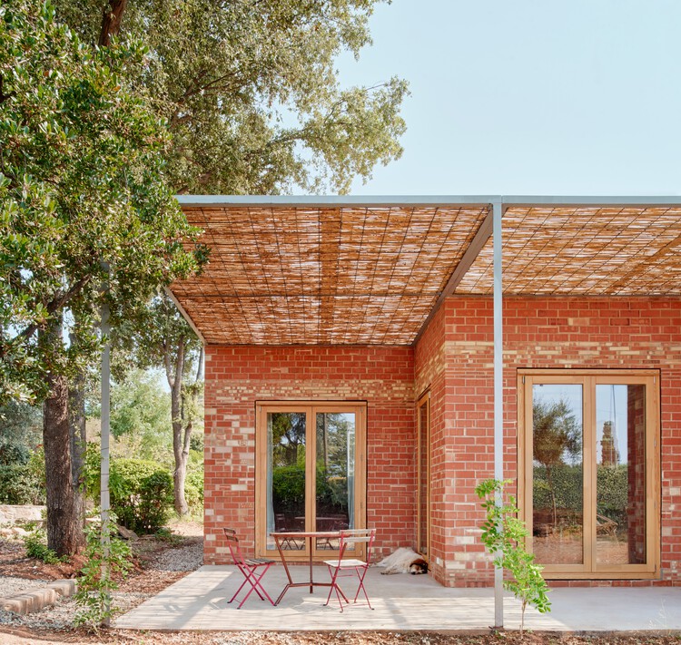 Casa GJ / Alventosa Morell Arquitectes - Fotografia de Exterior, Tijolo