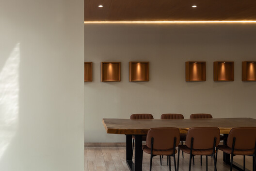 Hibrew Coffee and Cuisine / Simpul Studio - Interior Photography, Dining room, Wood, Lighting