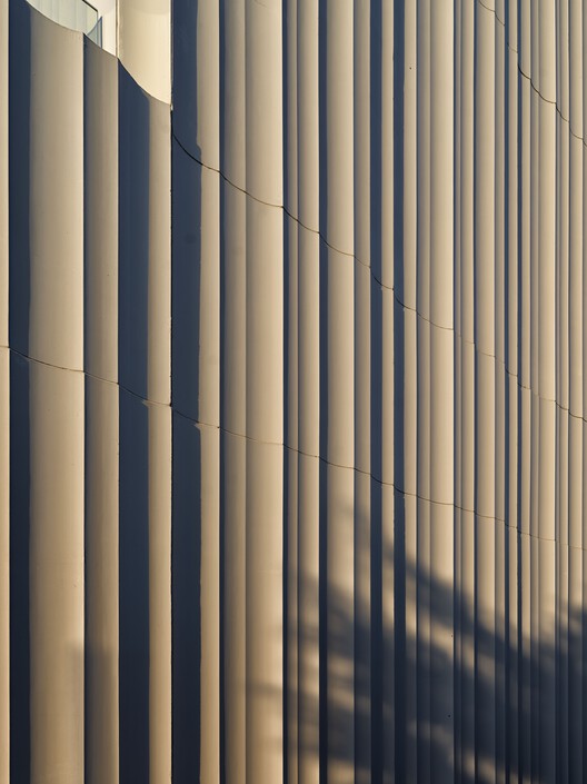 Quartz Plaza  / Salon Alper Derinbogaz - Image 12 of 22