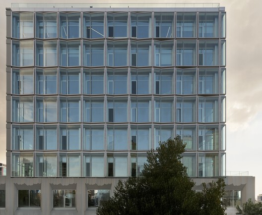 Quartz Plaza  / Salon Alper Derinbogaz - Exterior Photography