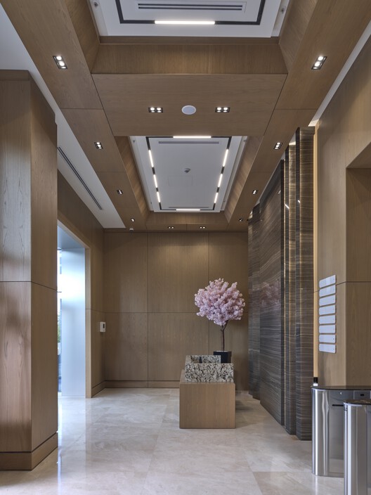 Quartz Plaza  / Salon Alper Derinbogaz - Image 13 of 22
