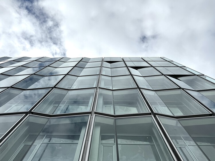 石英广场 / Salon Alper Derinbogaz - 建筑图, 玻璃