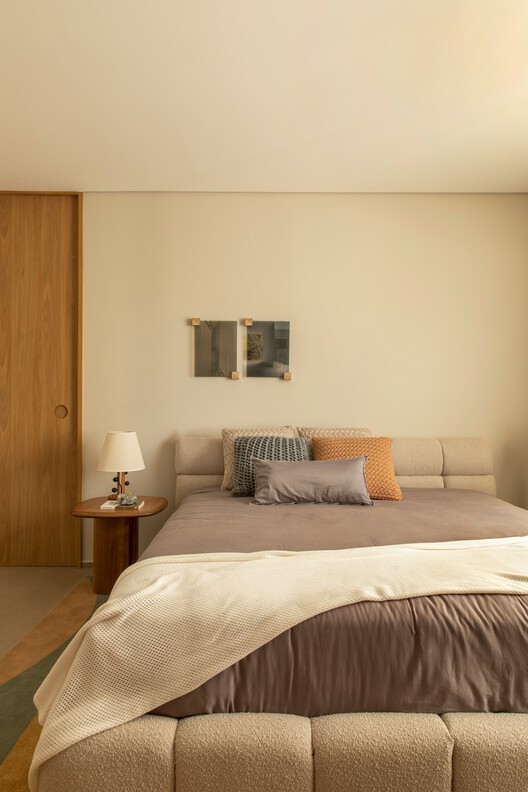 Casa H+L / Mariana Orsi Arquitetura + Design - Fotografia de Interiores, Dormitório, Cama, Madeira, Iluminação