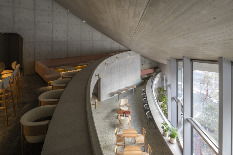 AOI CELESTIE Café / Yuko Nagayama & Associates - Fotografía interior, Concreto