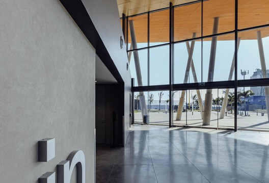 Nelson Mandela Cruise Terminal / Elphick Proome Architecture + Vusa Collaborative - Image 12 of 23