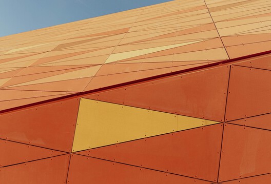 Nelson Mandela Cruise Terminal / Elphick Proome Architecture + Vusa Collaborative - Image 16 of 23
