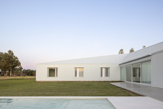 Monte House / Meneghetti Arquitectos - Exterior Photography