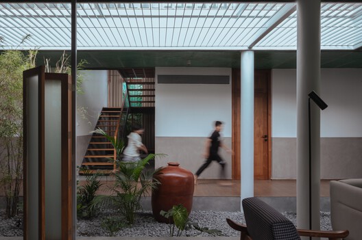 Shakeer House / 3dor Concepts - Interior Photography, Wood, Courtyard