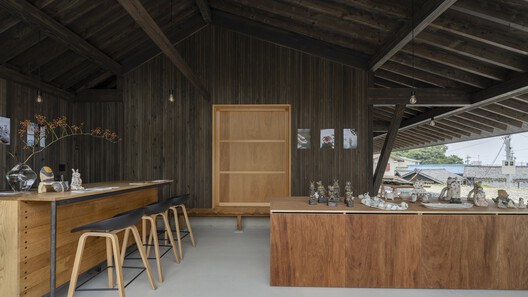 常滑土间 / Tezuka Architects - 室内图, 木头