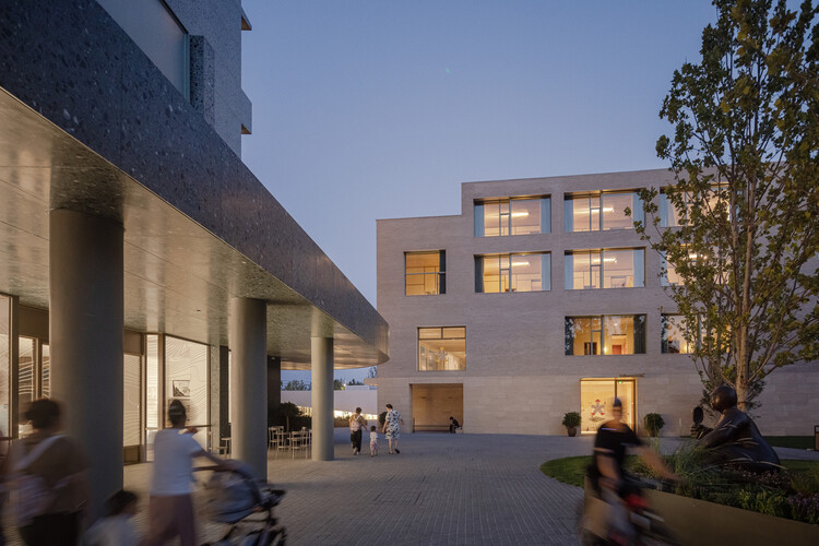 友谊湾社区，友谊之家俱乐部酒店及卷宗公寓 / 亘建筑事务所 - 建筑图, 具体的