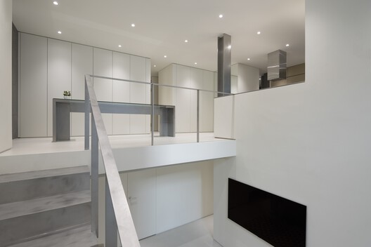 Villa de VOID / Atelier ITCH - Interior Photography, Kitchen, Lighting, Stairs, Glass, Handrail