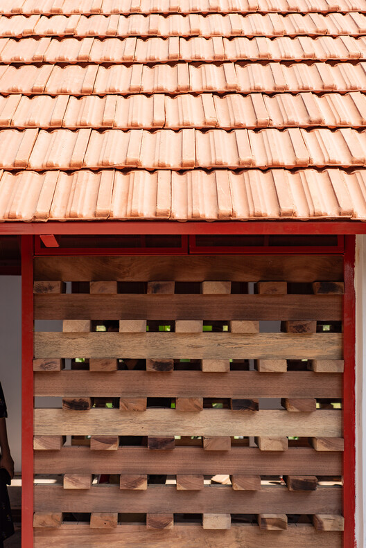 El Museo del Arroz: Arquitectura Arraigada en la Memoria Rural y la Ecología - Imagen 15 de 26