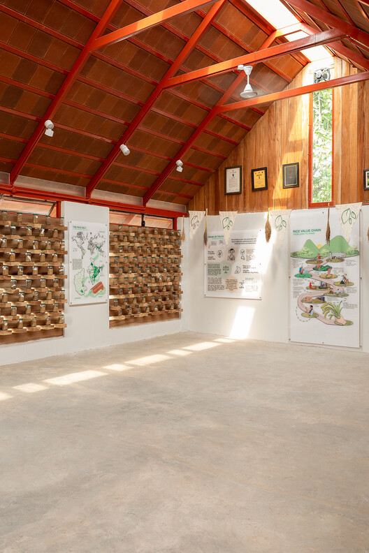 El Museo del Arroz: Arquitectura Arraigada en la Memoria Rural y la Ecología - Imagen 16 de 26