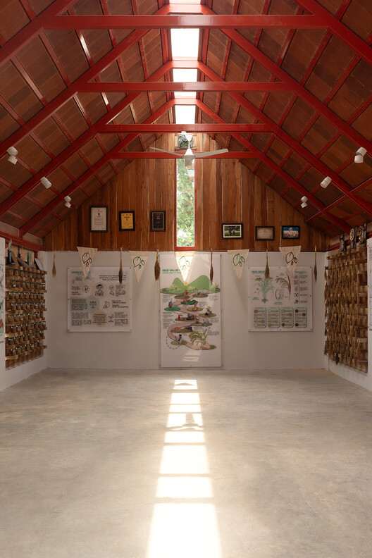 El Museo del Arroz: Arquitectura Arraigada en la Memoria Rural y la Ecología - Imagen 3 de 26