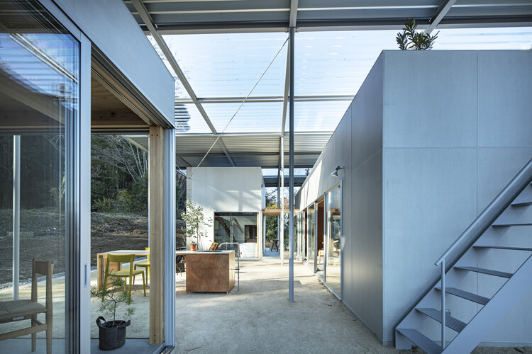 Casa do Telhado / Tamada & Wakimoto Architects - Imagem 5 de 19