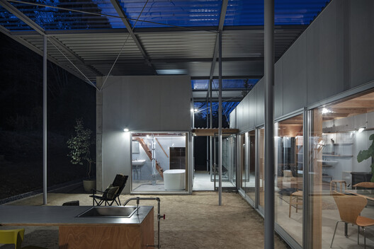 Casa do Telhado / Tamada & Wakimoto Architects - Fotografia de Exterior, Viga, Aço
