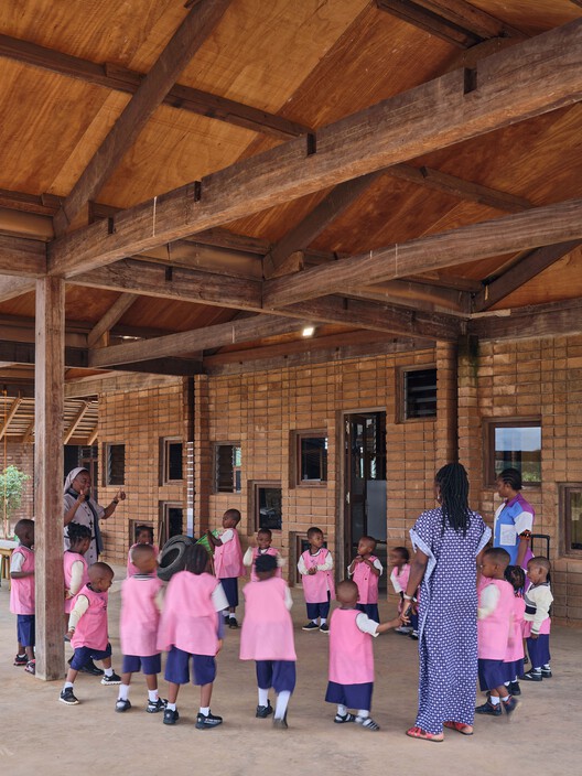 African Flow Kindergarten / Urbanitree - Interior Photography
