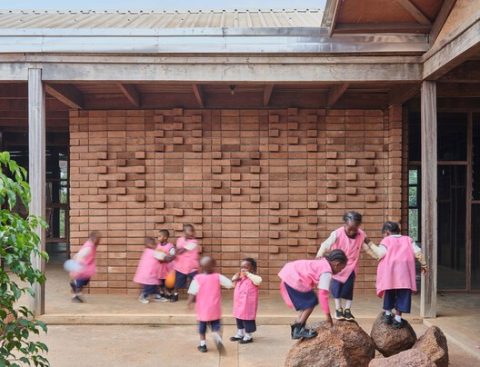 African Flow Kindergarten / Urbanitree - Interior Photography