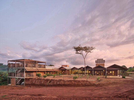 African Flow Kindergarten / Urbanitree - Exterior Photography, Wood