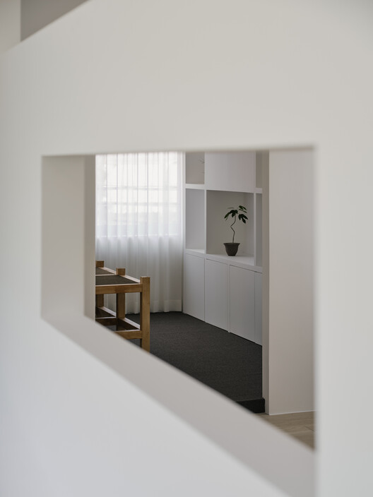 Insoil Showroom / KKOL Studio - Image 21 of 30