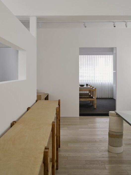 Insoil Showroom / KKOL Studio - Image 20 of 30