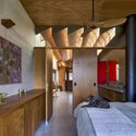 Casa Lagoon / Peter Stutchbury Architecture - Fotografía interior, Casas, Dormitorio, Fijación Vigas, Encimera, Sillas